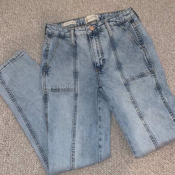 NEW Universal Threads Jeans High Rise Slim Straight - Picture 3 of 5